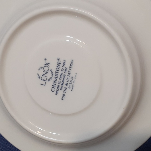 Lenox Chinastone blue pinstripes cups and saucers - Picture 6 of 16